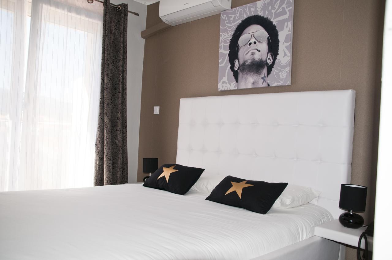 Hotel Bleu Azur Argelès-sur-Mer Esterno foto