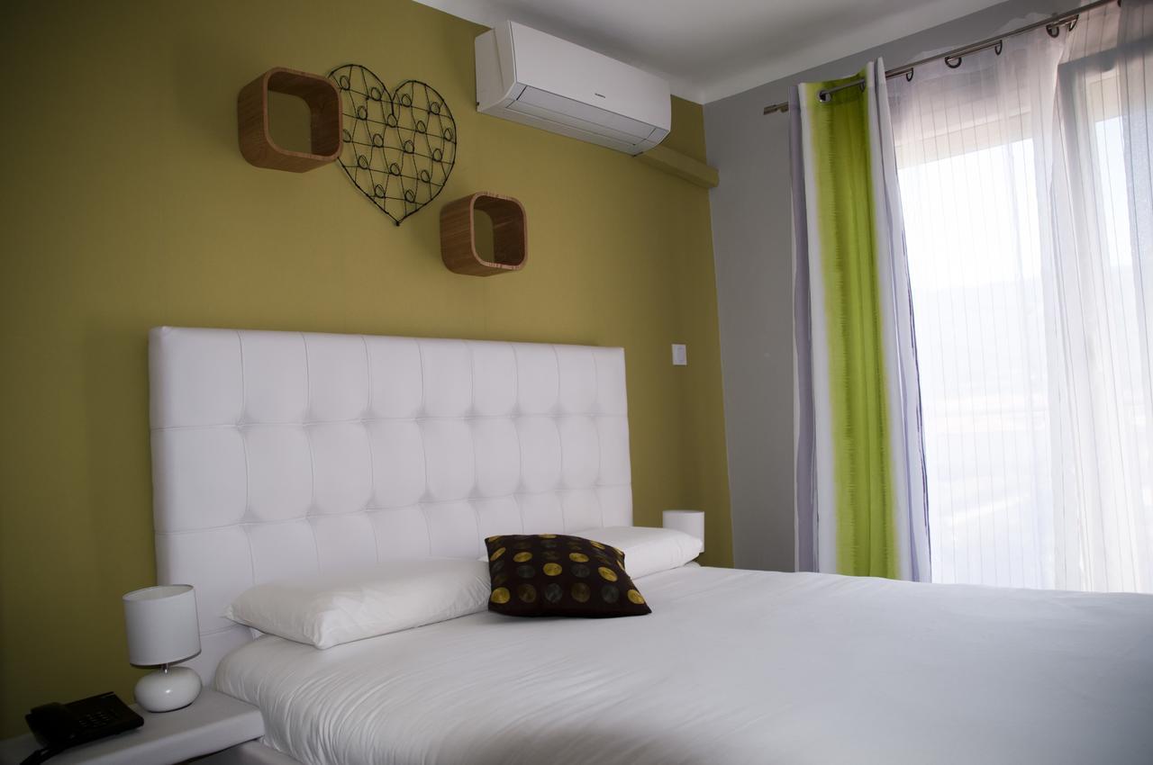 Hotel Bleu Azur Argelès-sur-Mer Esterno foto